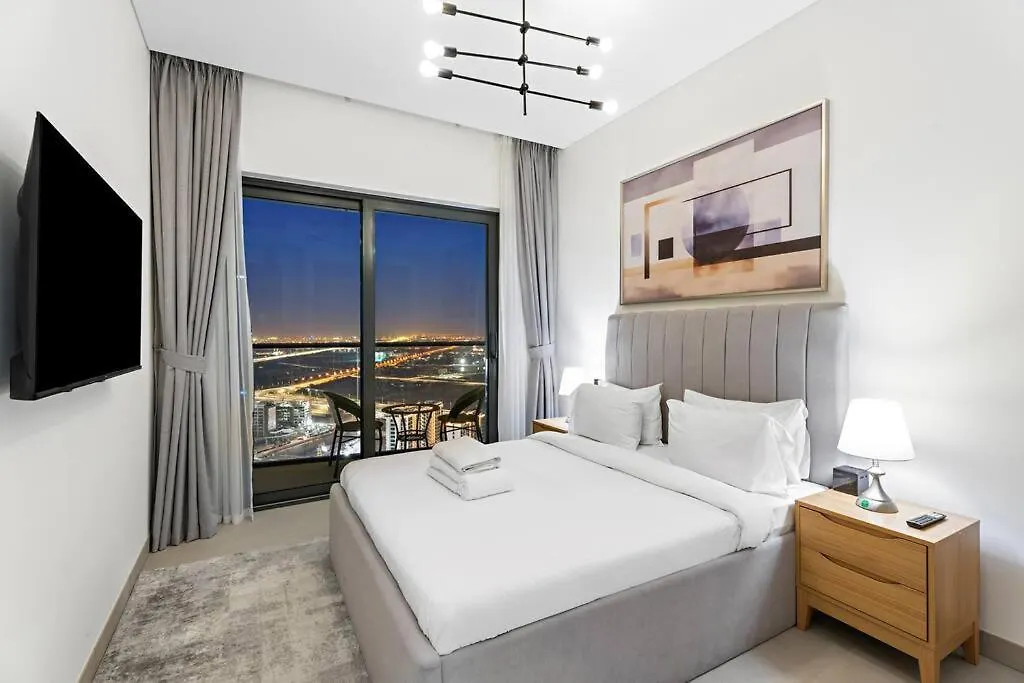 Apartment First Class 1Br Rustic With Modern Comfort Dubai