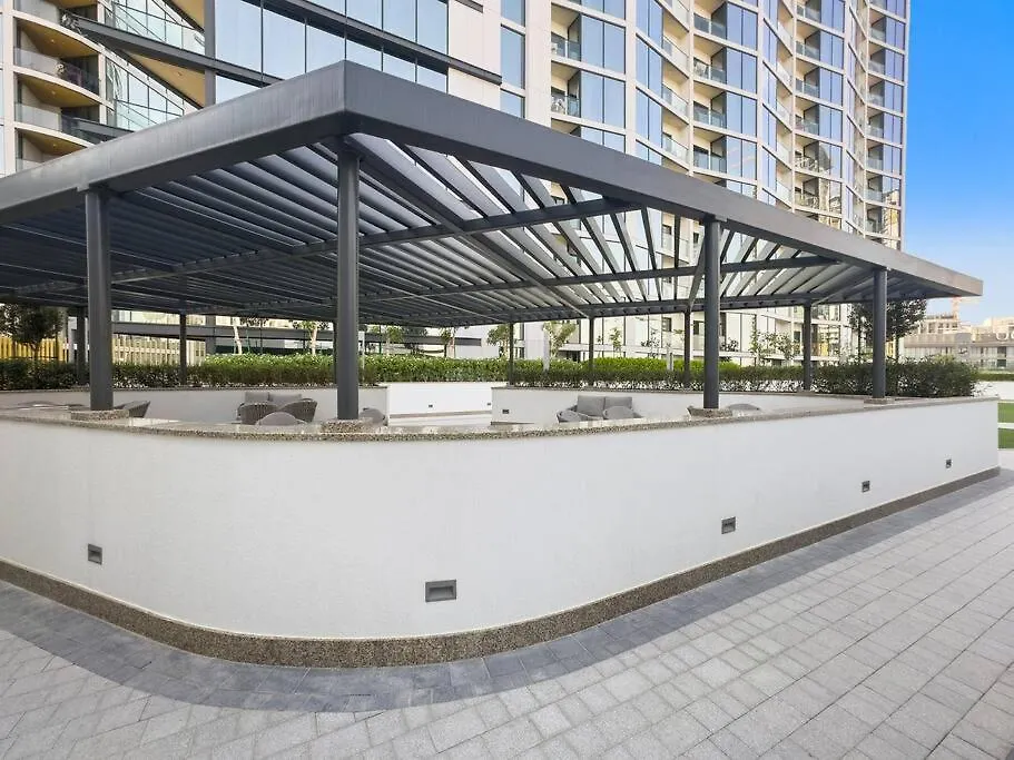 First Class 1Br Rustic With Modern Comfort Dubai Apartment