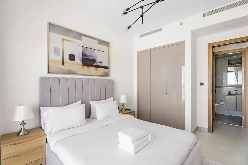 First Class 1Br Rustic With Modern Comfort Dubai Apartment