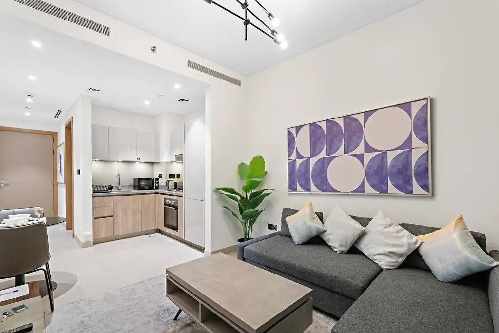 First Class 1Br Rustic With Modern Comfort Dubai Apartment